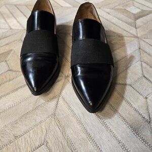 Sey Collection black leather loafers size 6